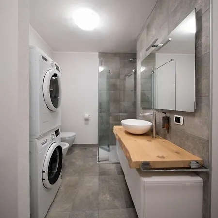 アパート Santa Barbara 31 *