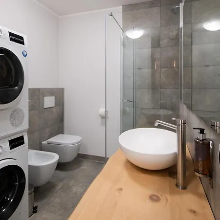 アパート Santa Barbara 31 ボルミオ