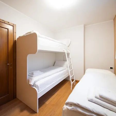 アパート Santa Barbara 31 *